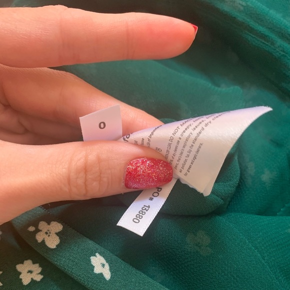 Reformation Gracie Ruched Sleeve Dress 0 - Picture 5 of 7